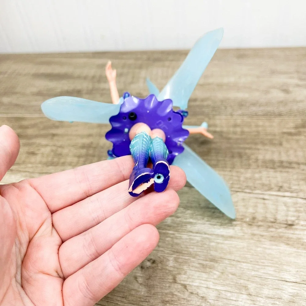 Spin Master Hatchimals Pixies Crystal Flyers Silver Flying Doll Pink Hair Pink
